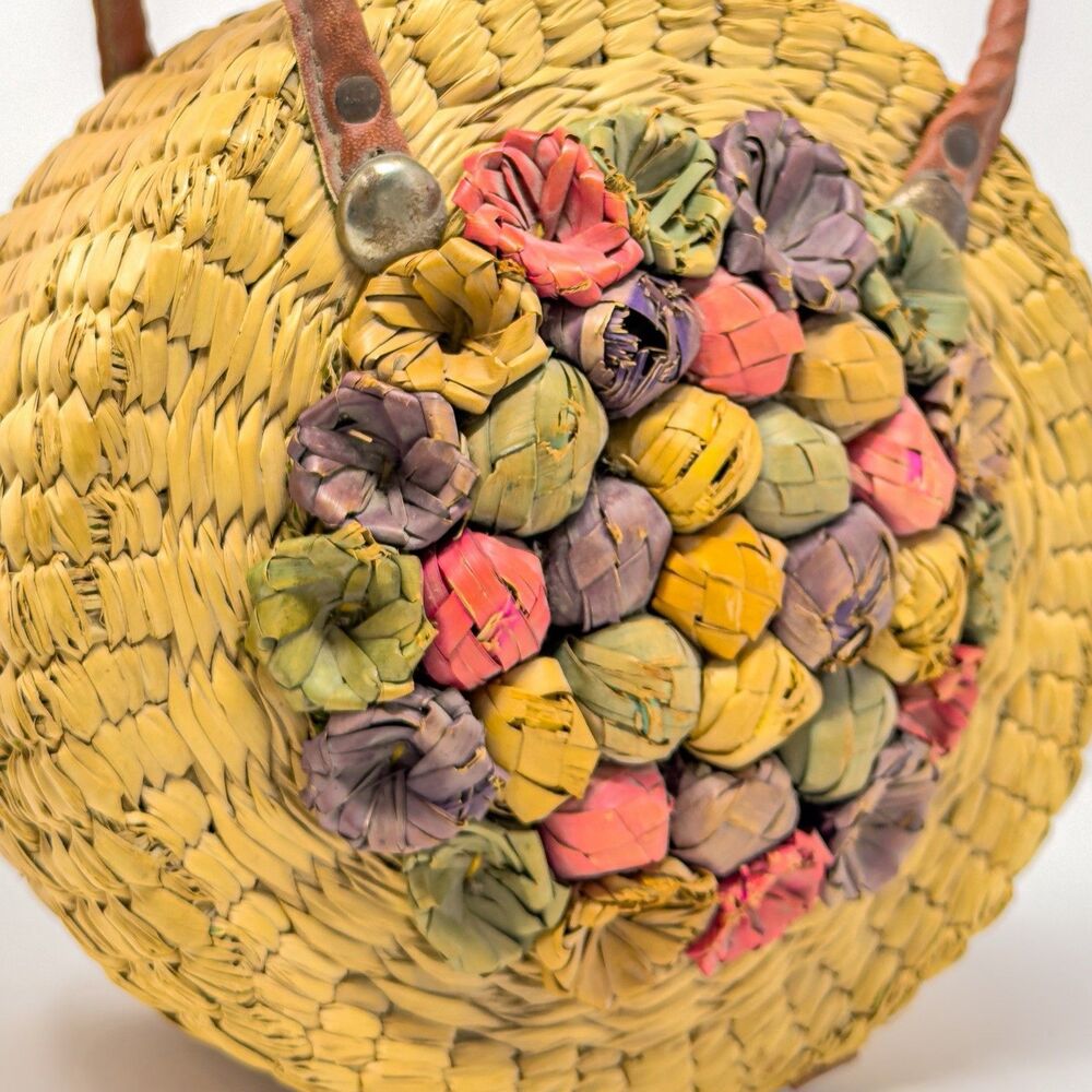 Vintage Woven Straw Sewing Basket Floral Lid Leather Handle Round Boho Bag - Picture 2 of 11